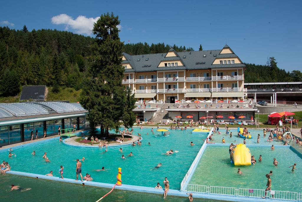 Pinewood Valley Oasis Вишне-Ружбахи Екстер'єр фото